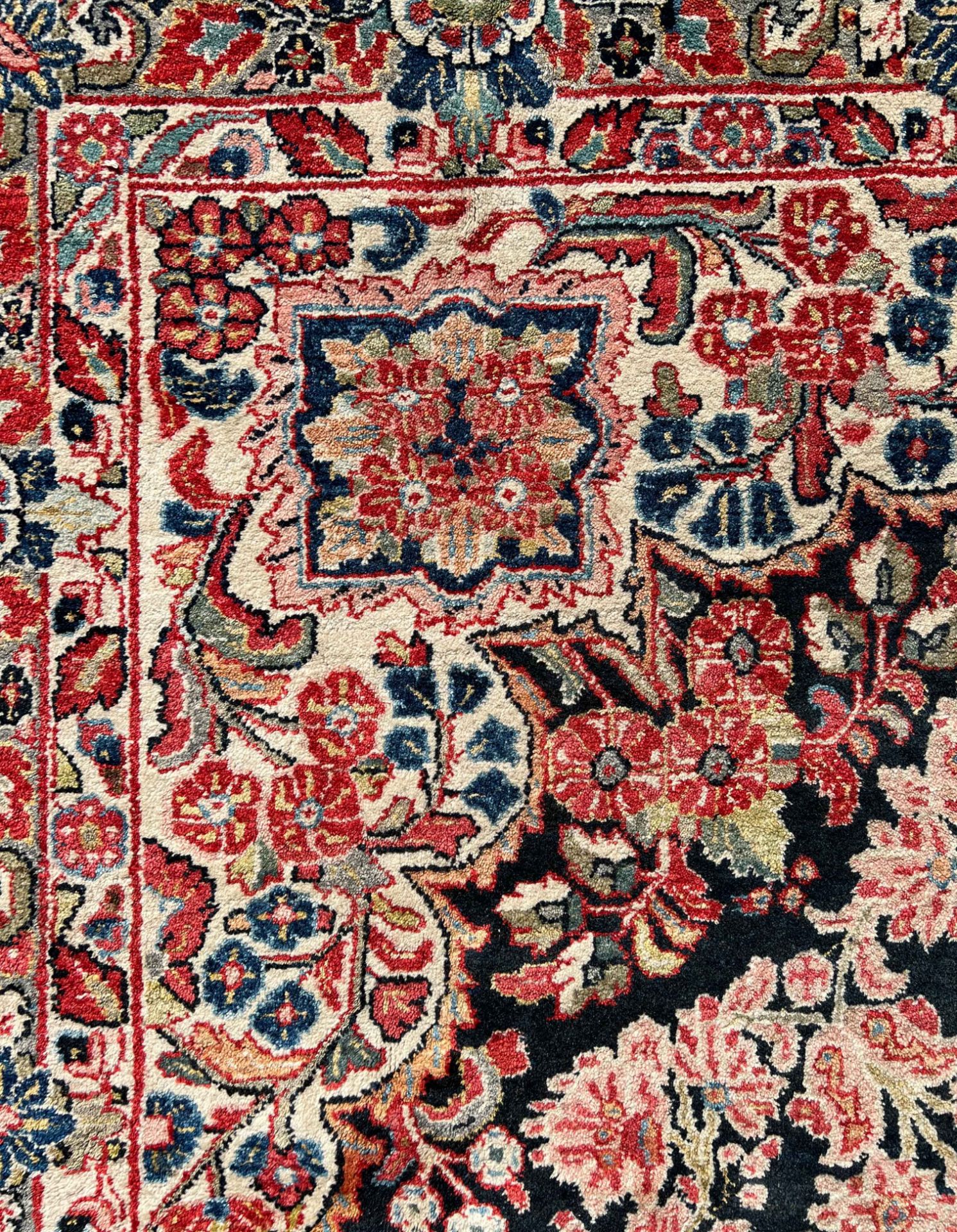 US re-import Sarough. Oriental rug. Around 1920. - Image 11 of 17