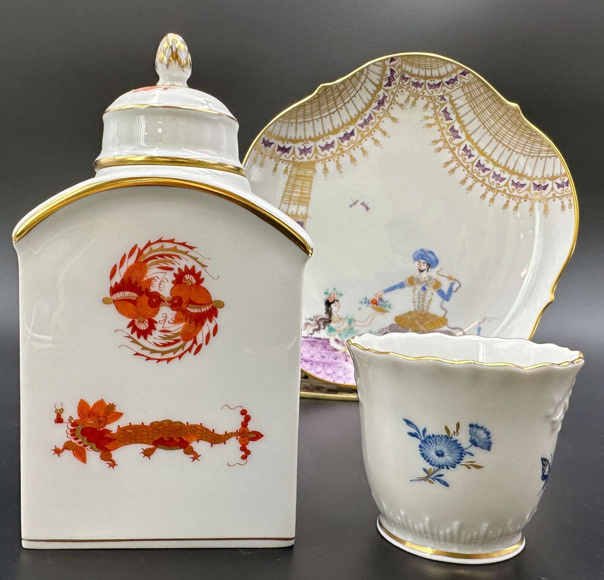 3-piece set. MEISSEN. Tea caddy. Cake plate. Cups. 1st choice. - Image 6 of 15