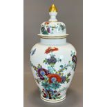 Große Deckelvase. MEISSEN. Kakiemon. 1. Wahl. Pfeifferzeit.