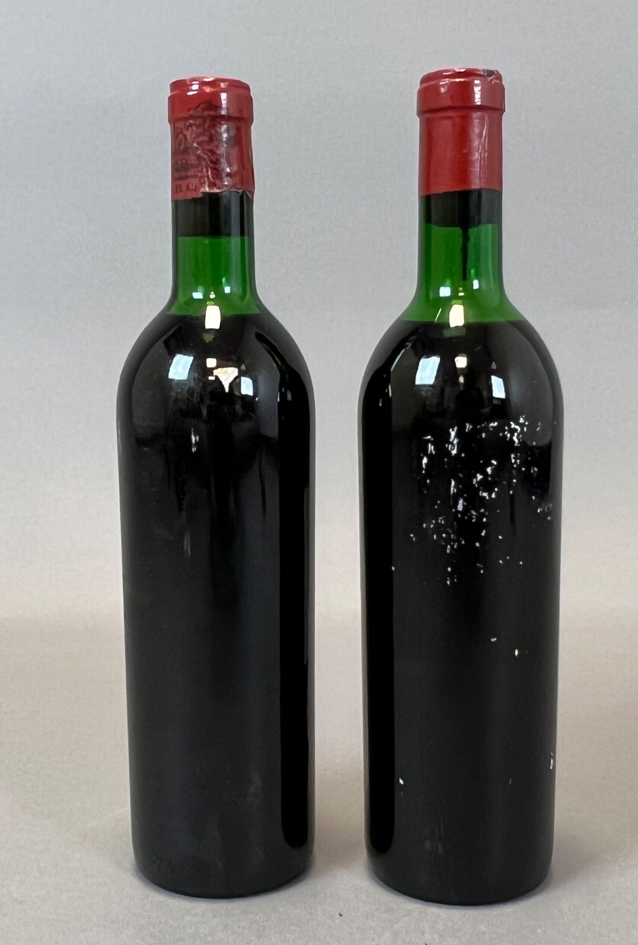 2 bottles of red wine. Château Lafite Rothschild. Grand Vin de Lafite. 1972. - Image 2 of 6