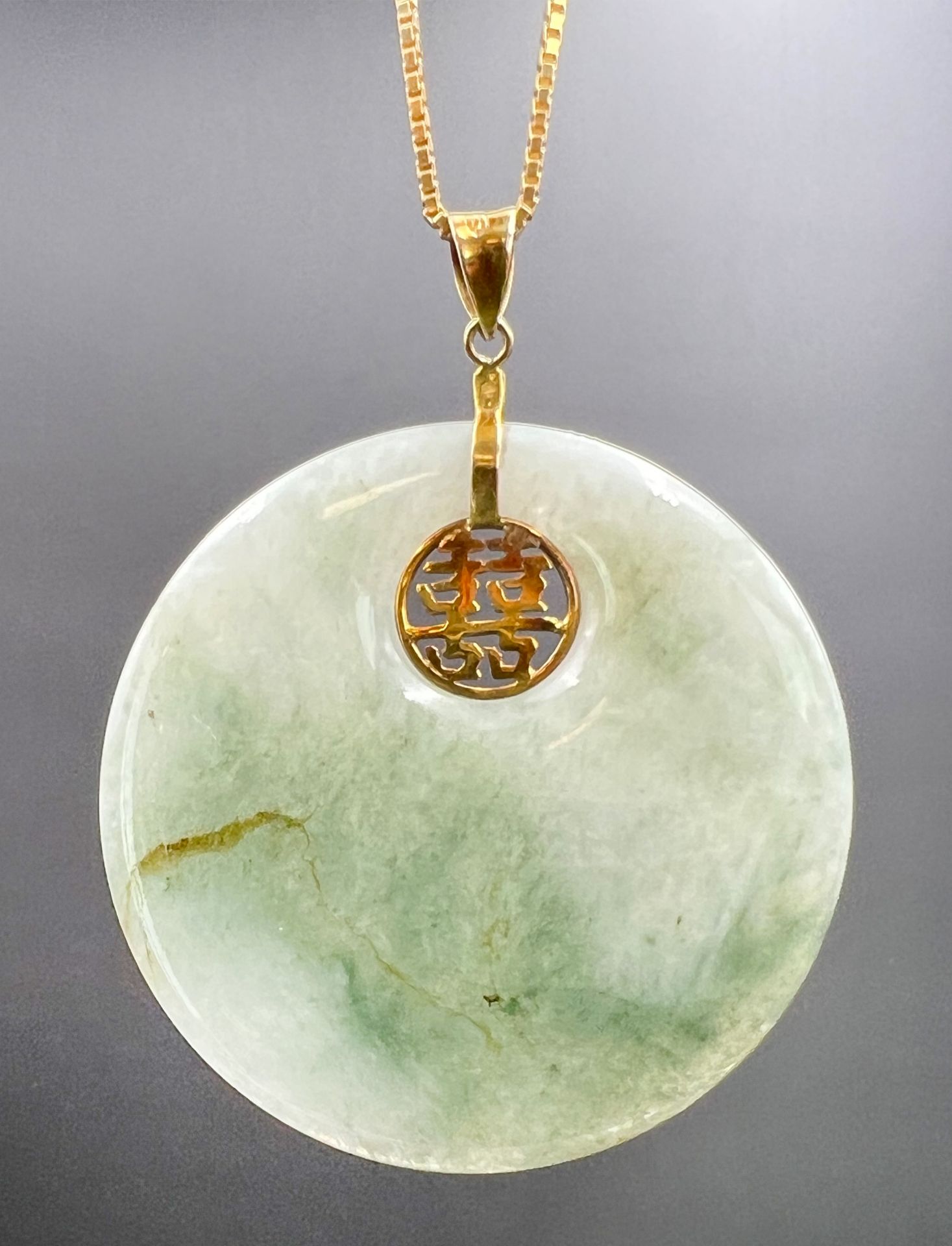 Jade pendant with necklace 750 yellow gold. - Image 10 of 14