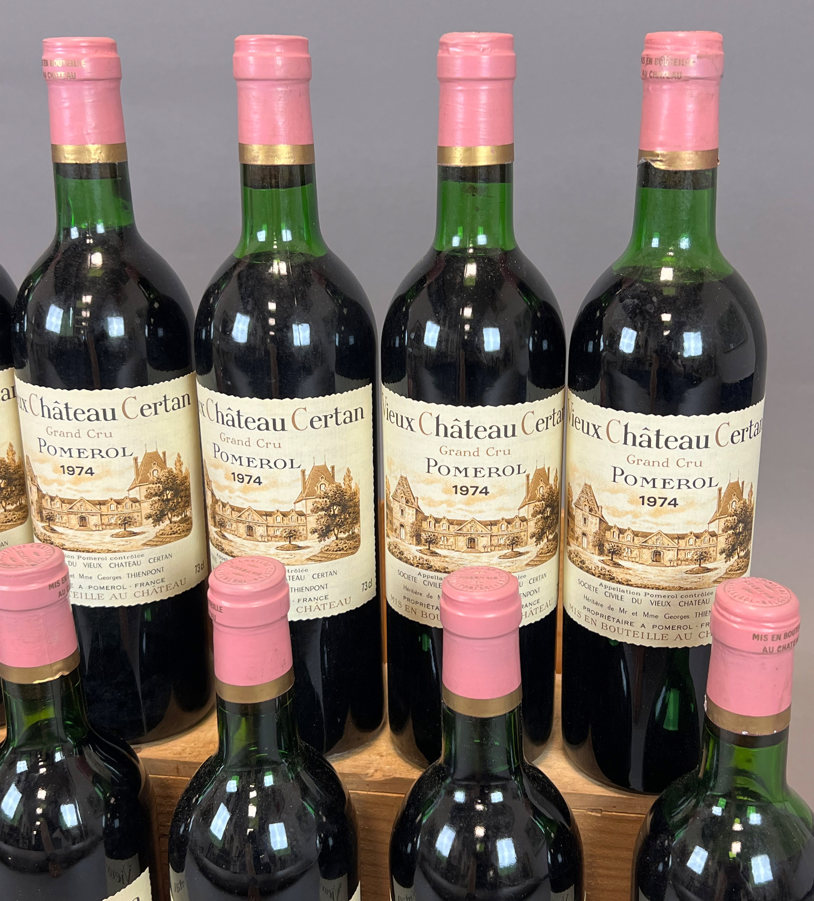 12 bottles of red wine. Vieux Château Certan. Pomerol. 1974. France. - Image 5 of 10