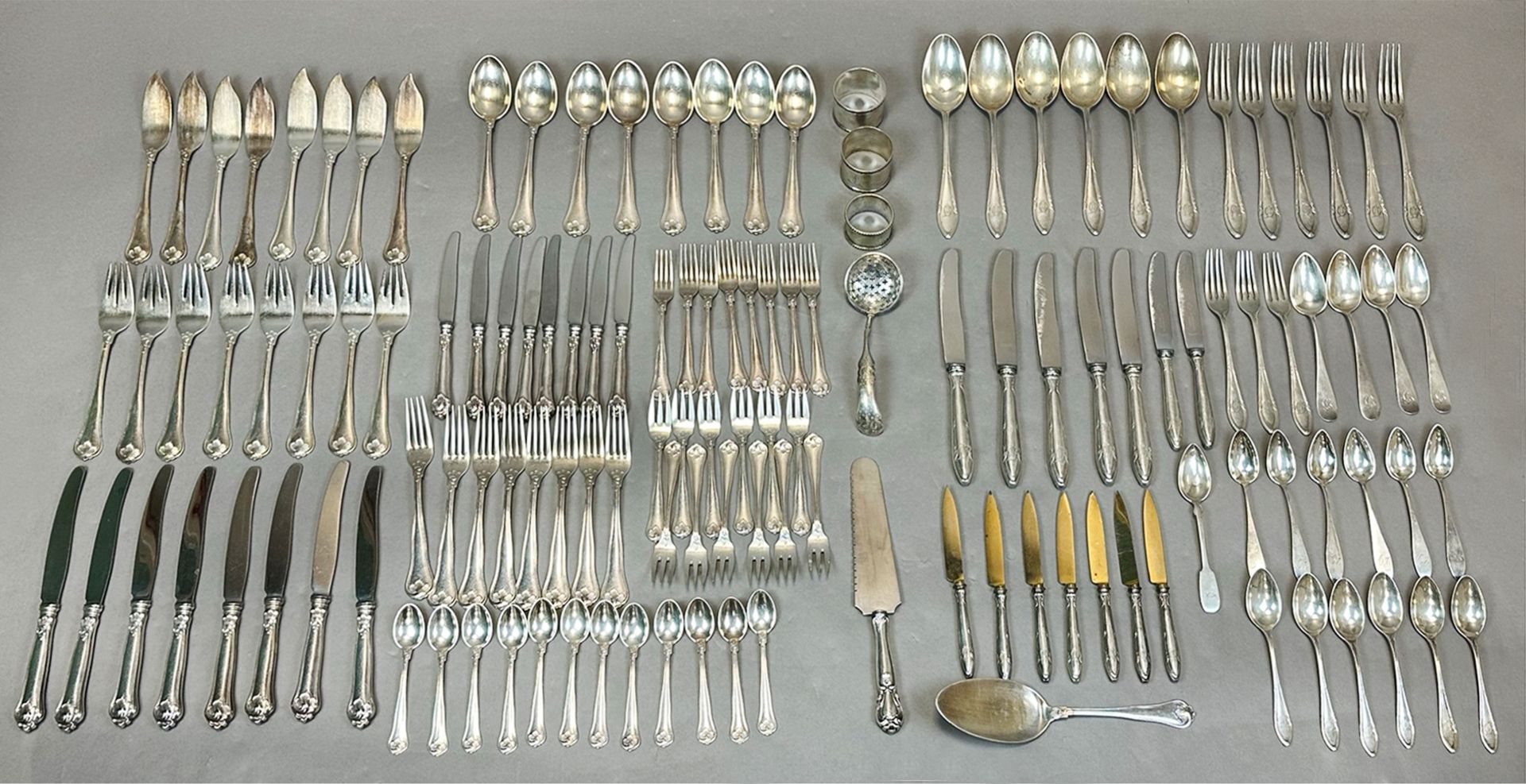129-piece set. Silver cutlery. Partly Cohr Denmark.