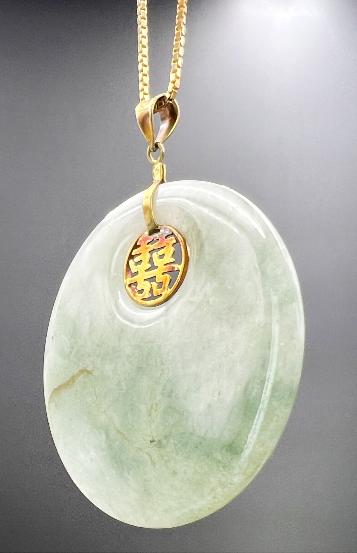 Jade pendant with necklace 750 yellow gold. - Image 11 of 14