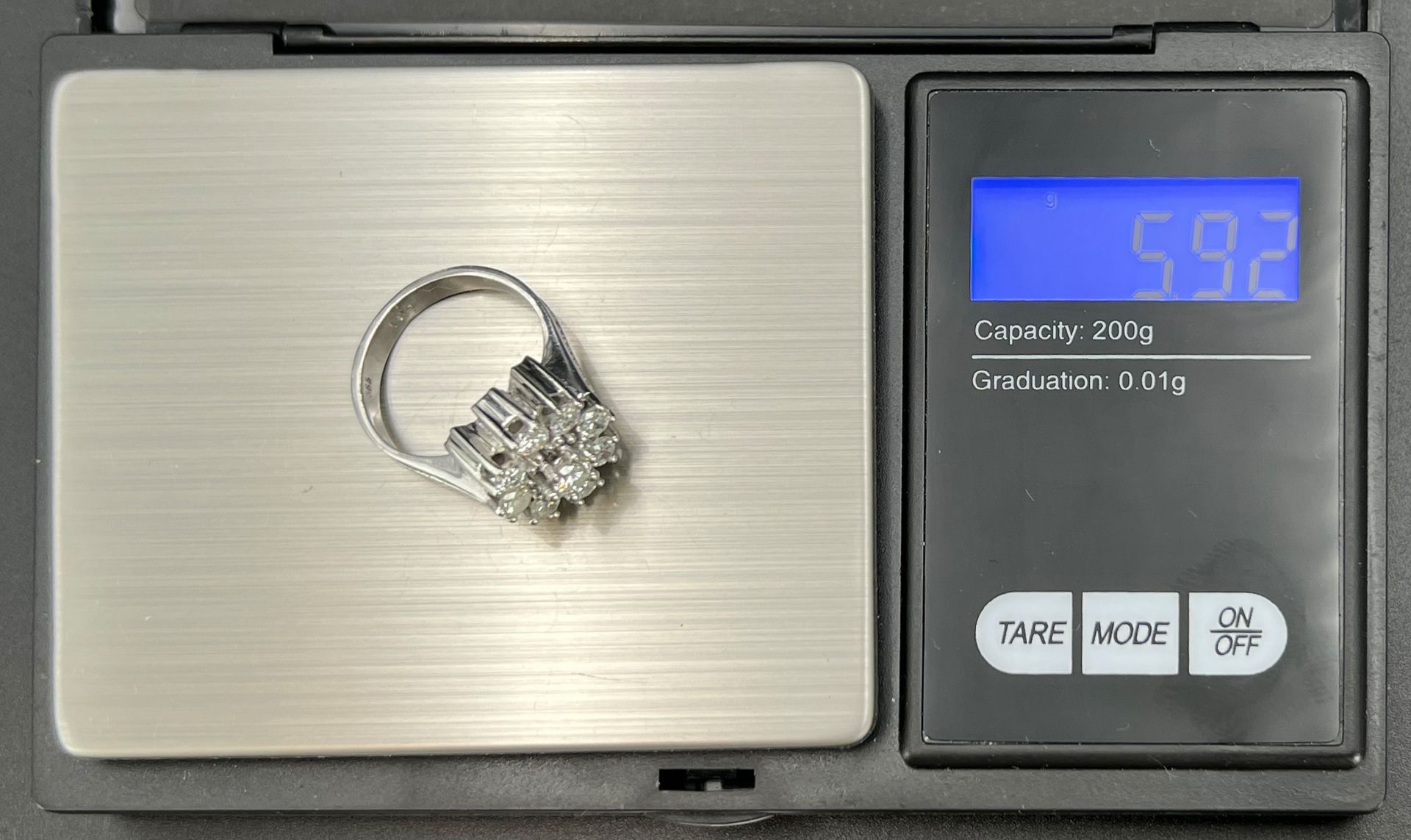 Ladies' ring 585 white gold with 9 diamonds. - Image 12 of 12