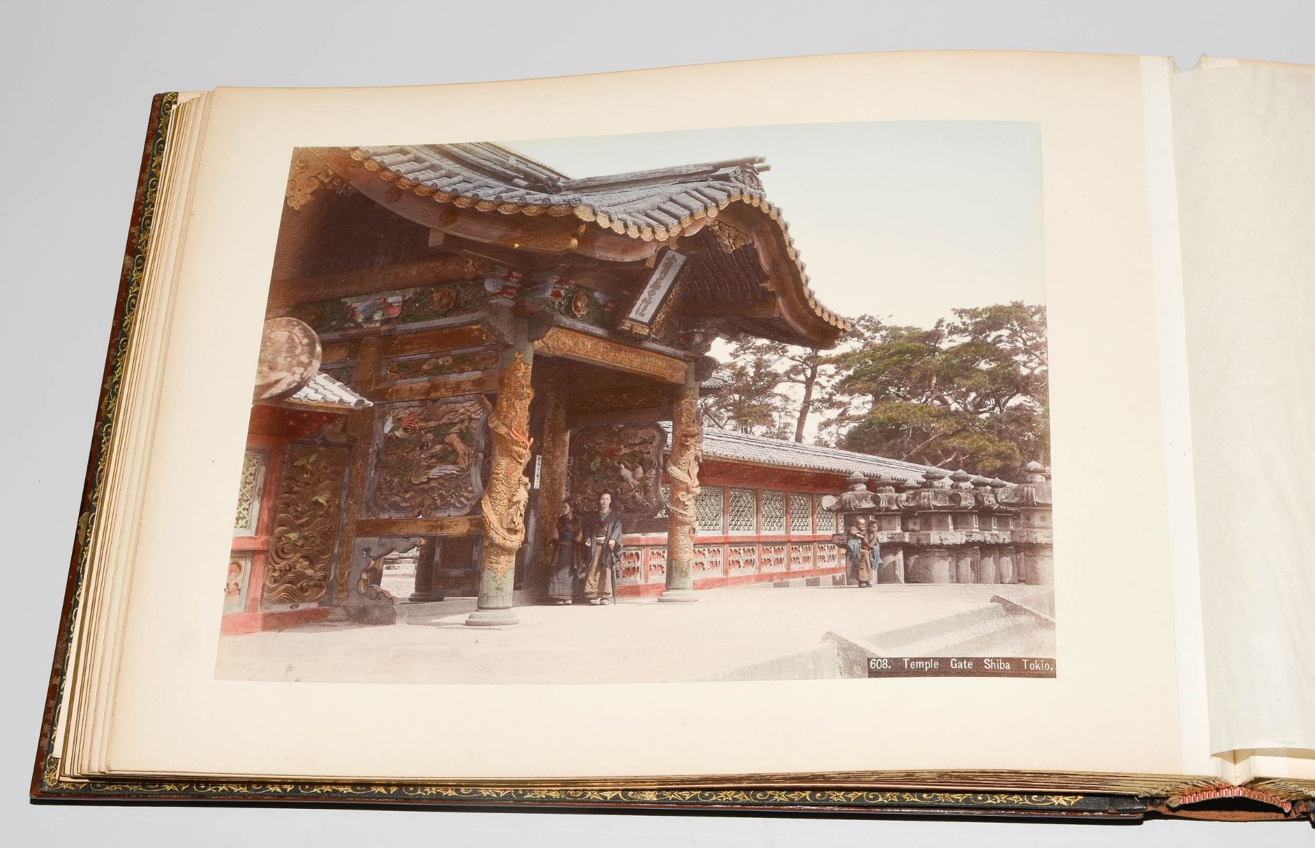 Album mit Yokohama-Fotos des Kusakabe Kimbei (1841–1932) - Image 16 of 30