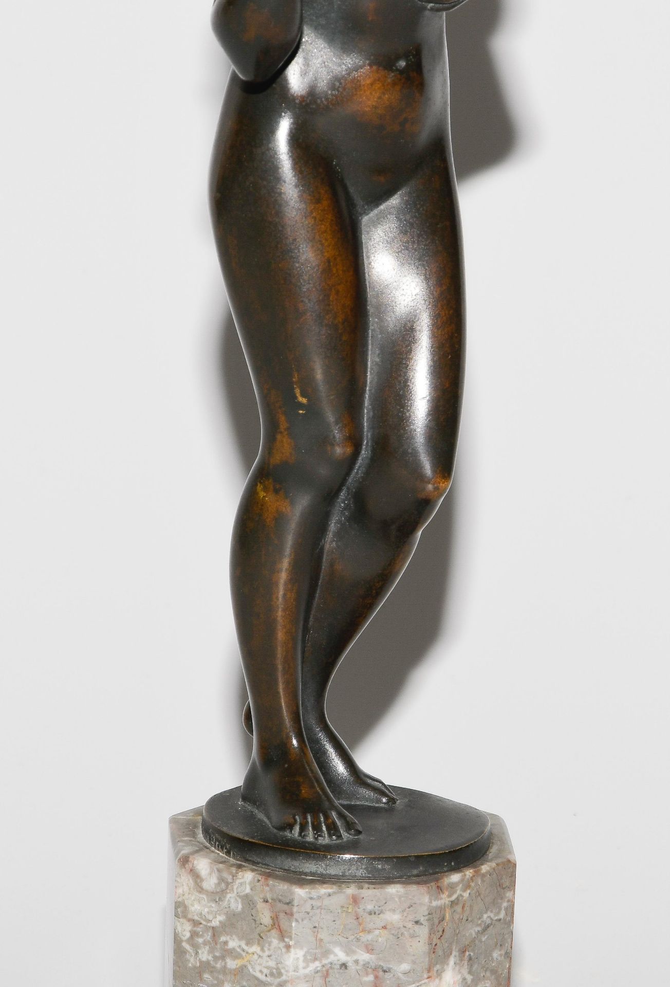 Eugen Wagner, Figur "Die Trinkende" - Bild 7 aus 13