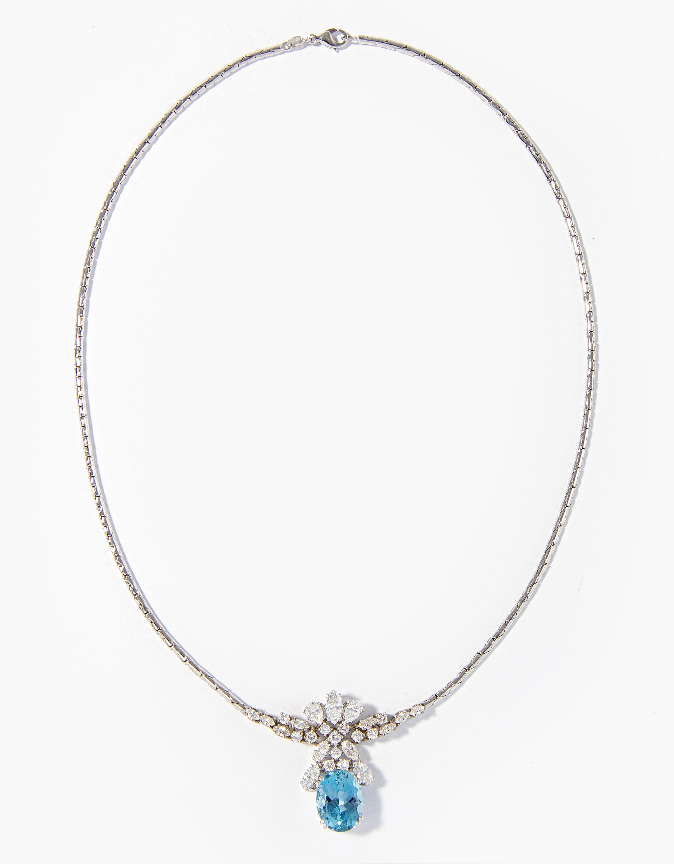 Aquamarin-Diamant-Collier