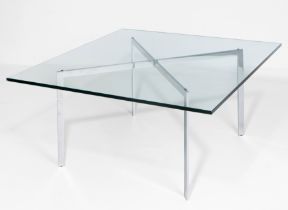 Ludwig Mies van der Rohe, Salontisch "Barcelona, MR150"