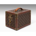 Louis Vuitton, Beauty case "Boîte flacons"