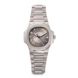 Patek Philippe "Nautilus", 2000er Jahre