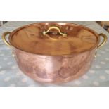 A good Copper and Brass Jam Pan of large size. D 33 x H 13 cm approx.
