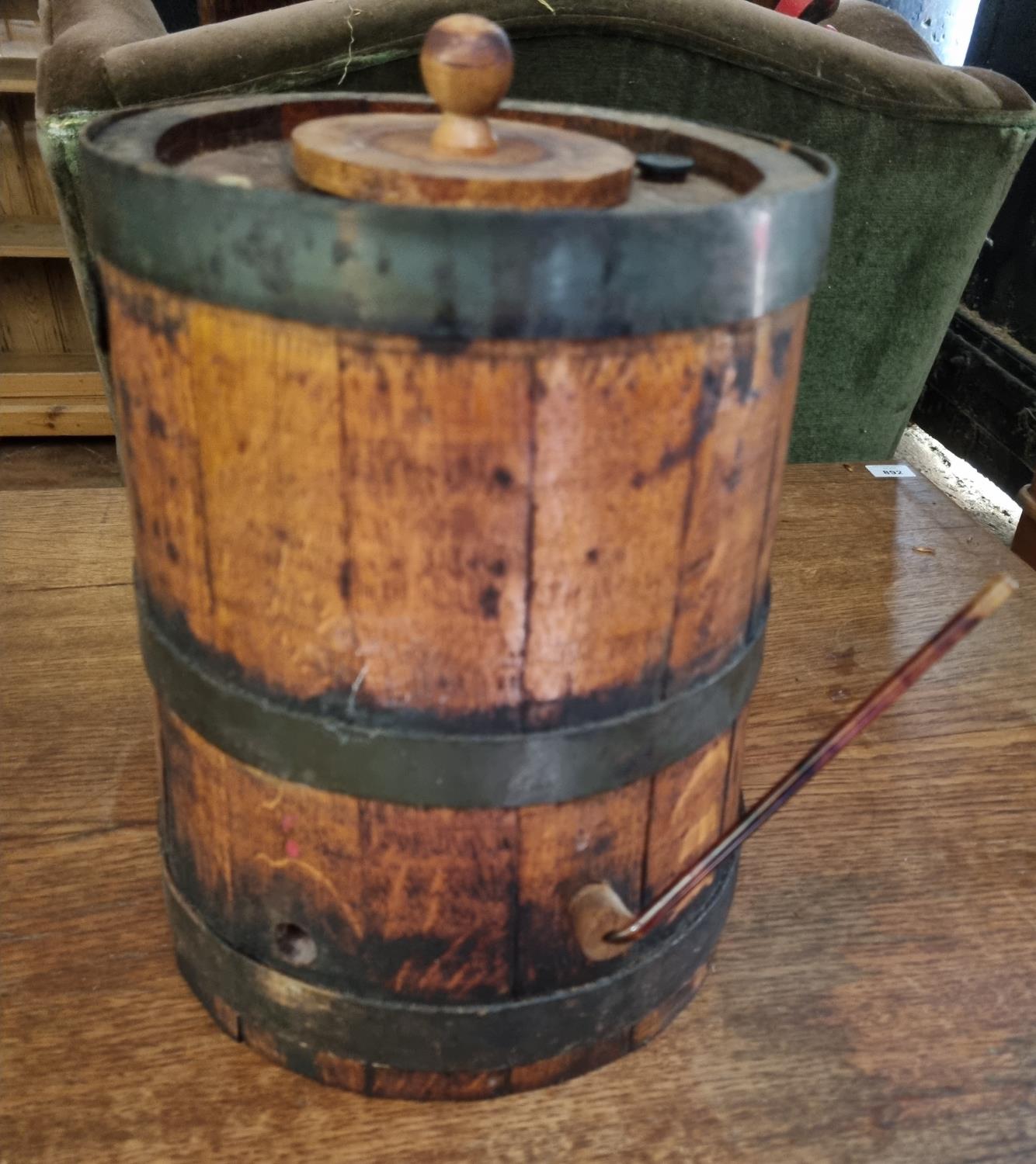 A good Vintage Brandy Barrel with stopper.