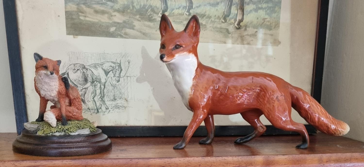 A large Beswick Figure of a Fox (L 23 x H 13 cm approx) along with a Country Artists Kew fine