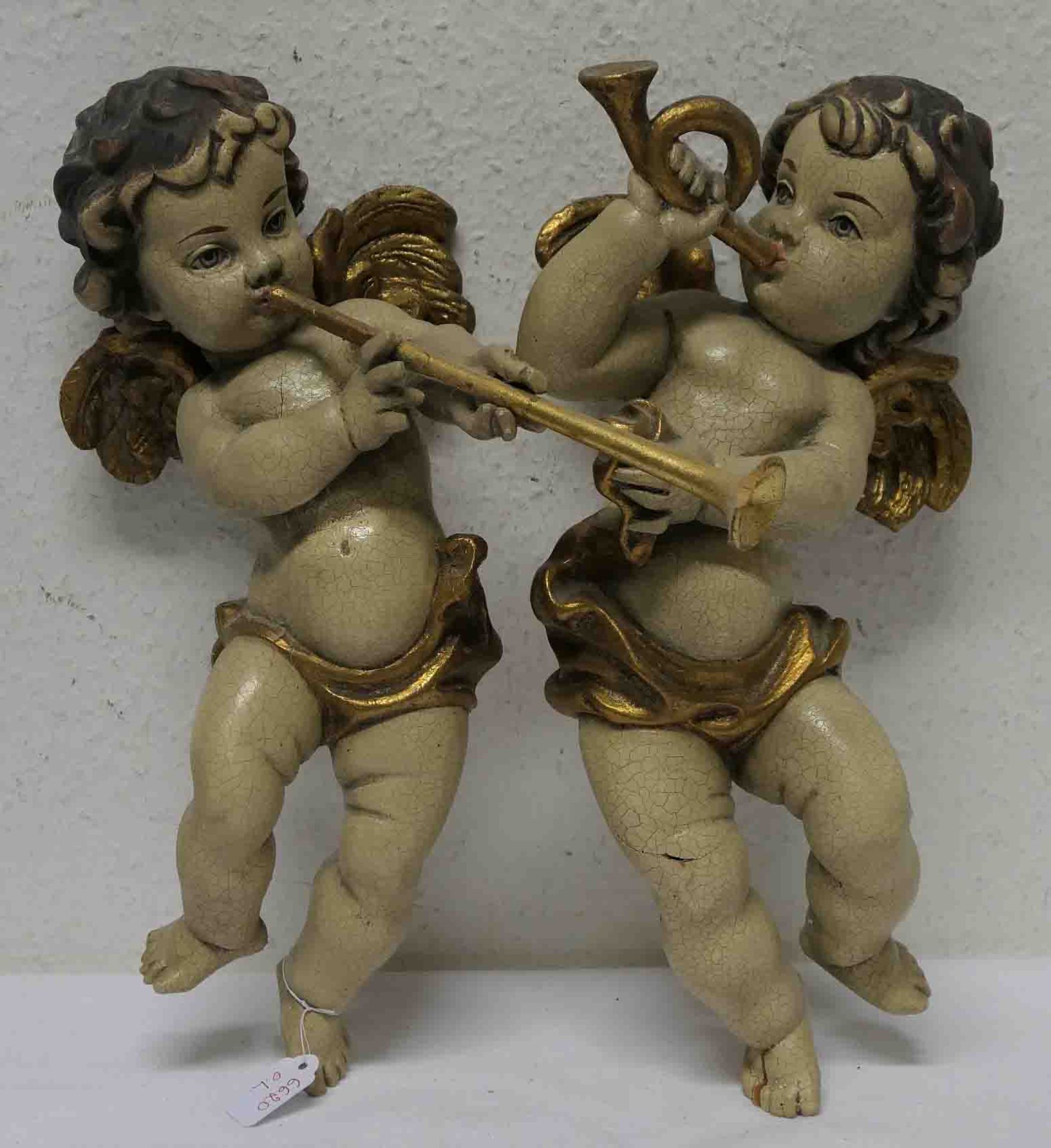 Paar musizierende Engel