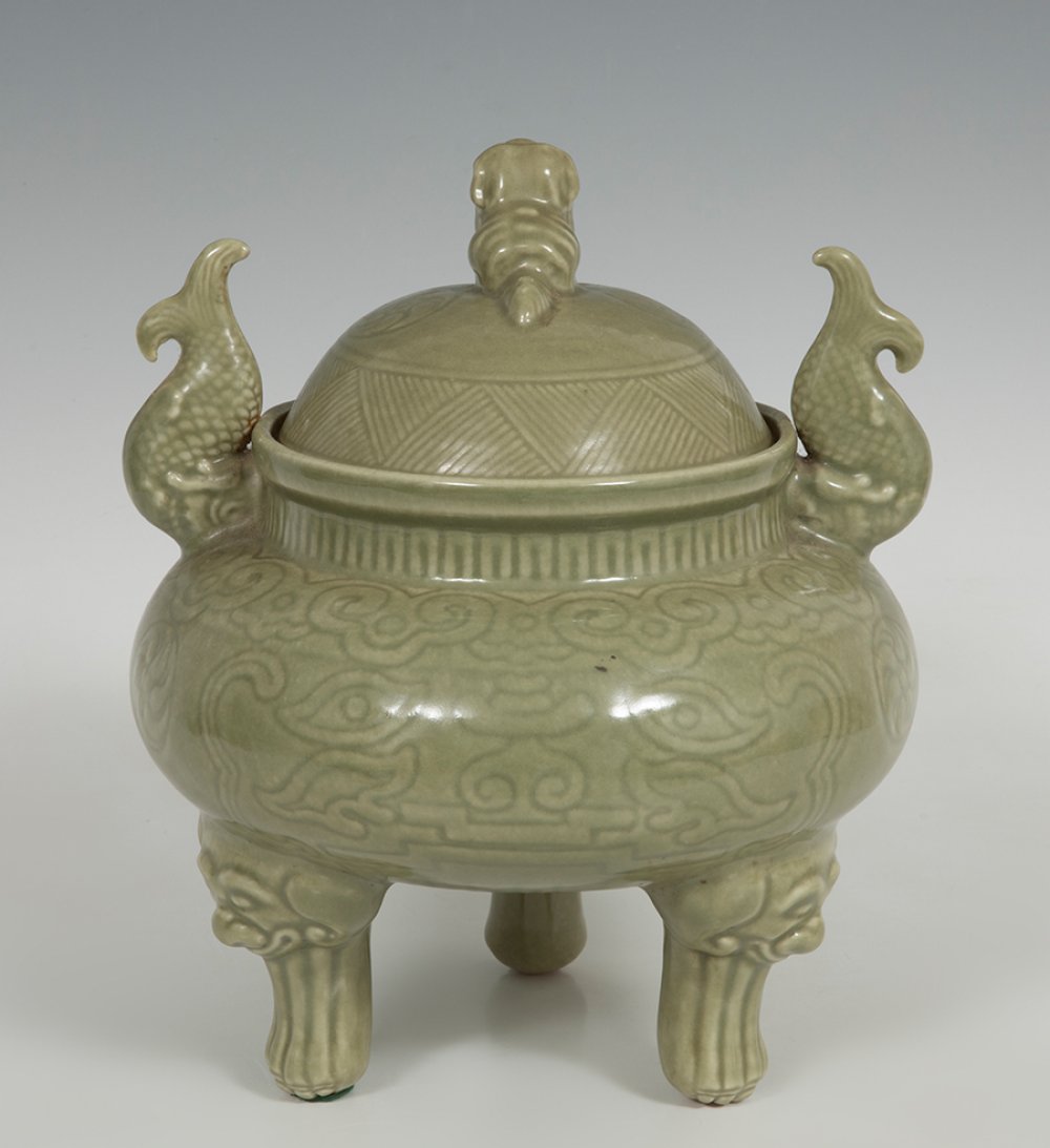 Censer. China, late 19th century.Celadon ceramic. Longquan style.Measurements: 30 x 25 cm ( - Image 2 of 7