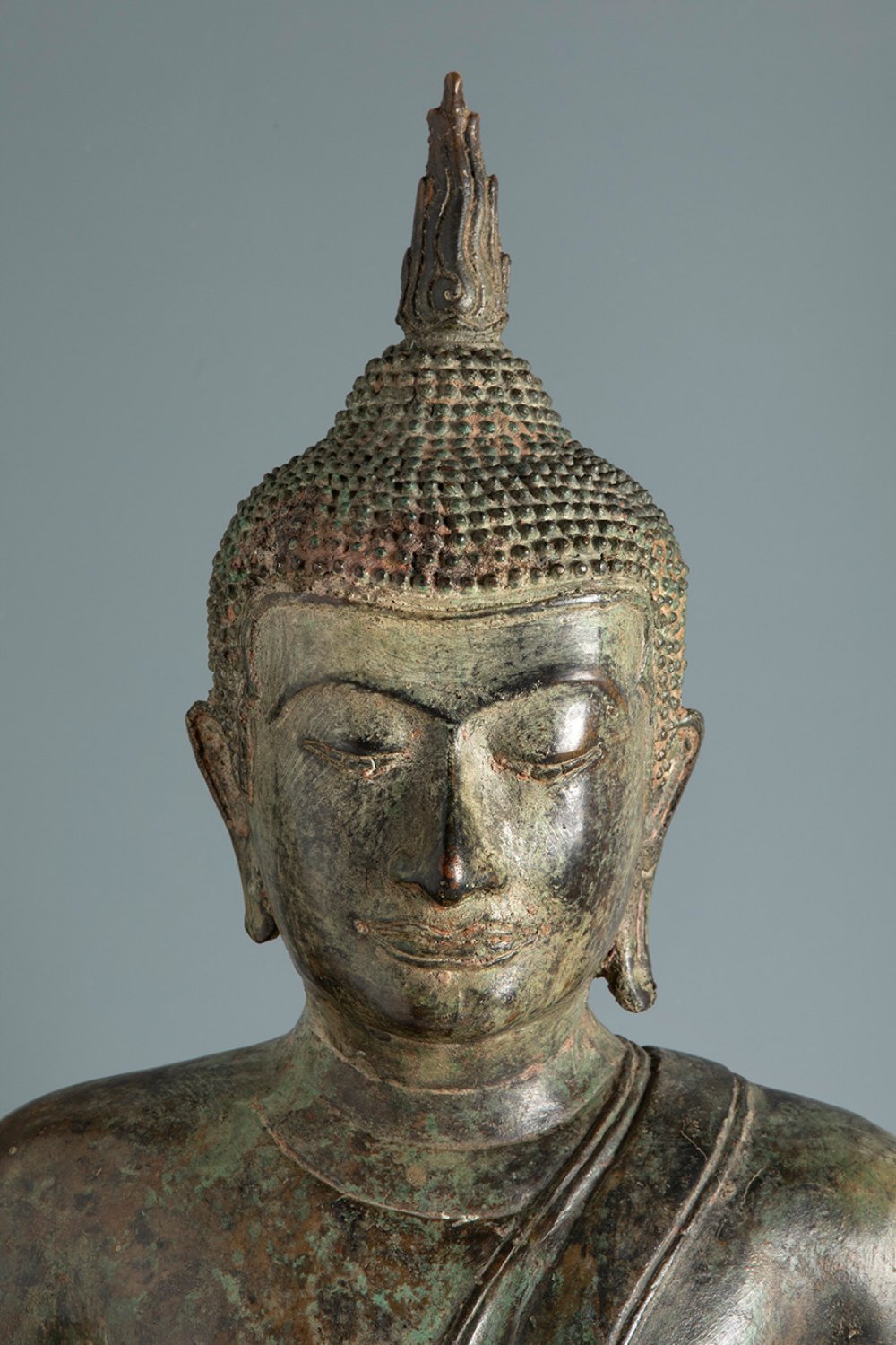 Seated Buddha. Burma, now Myanmar, 17th-18th century.Bronze.Measurements: 68 x 44 x 24 cm.Bronze - Image 5 of 7