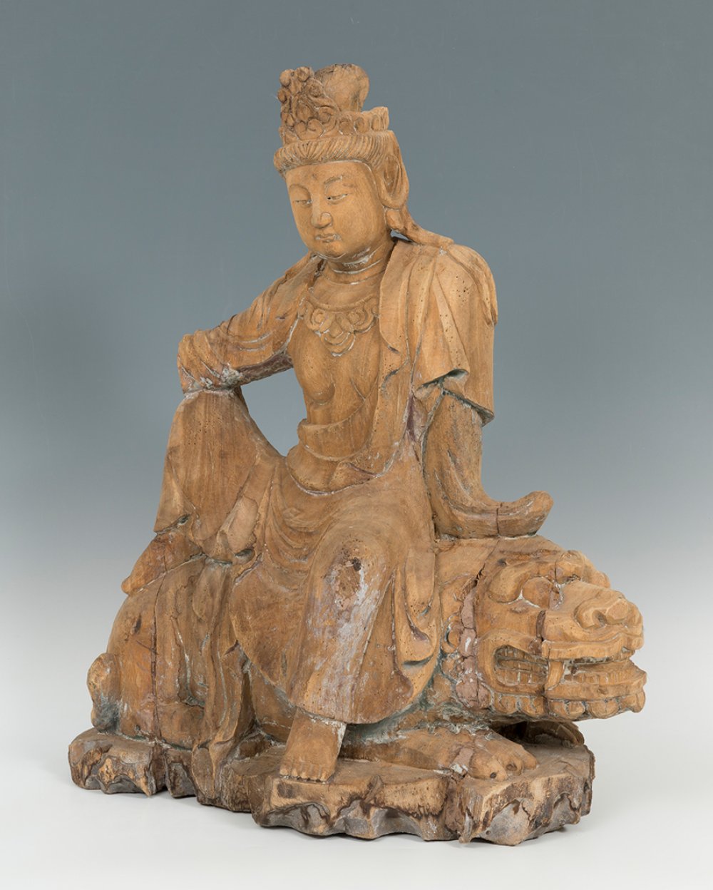 Buddha. China, Qing Dynasty, 19th century.Carved wood.It presents faults in the carving and the loss - Image 3 of 4