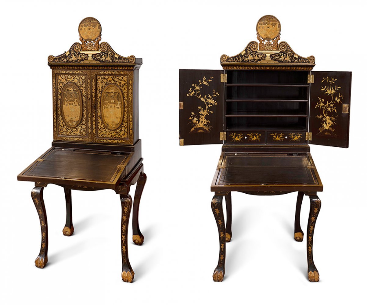 Bureau de Dame. China, Canton, ca.1830.In lacquered and gilt wood.Bone handles.Measurements: 180 x - Image 4 of 7