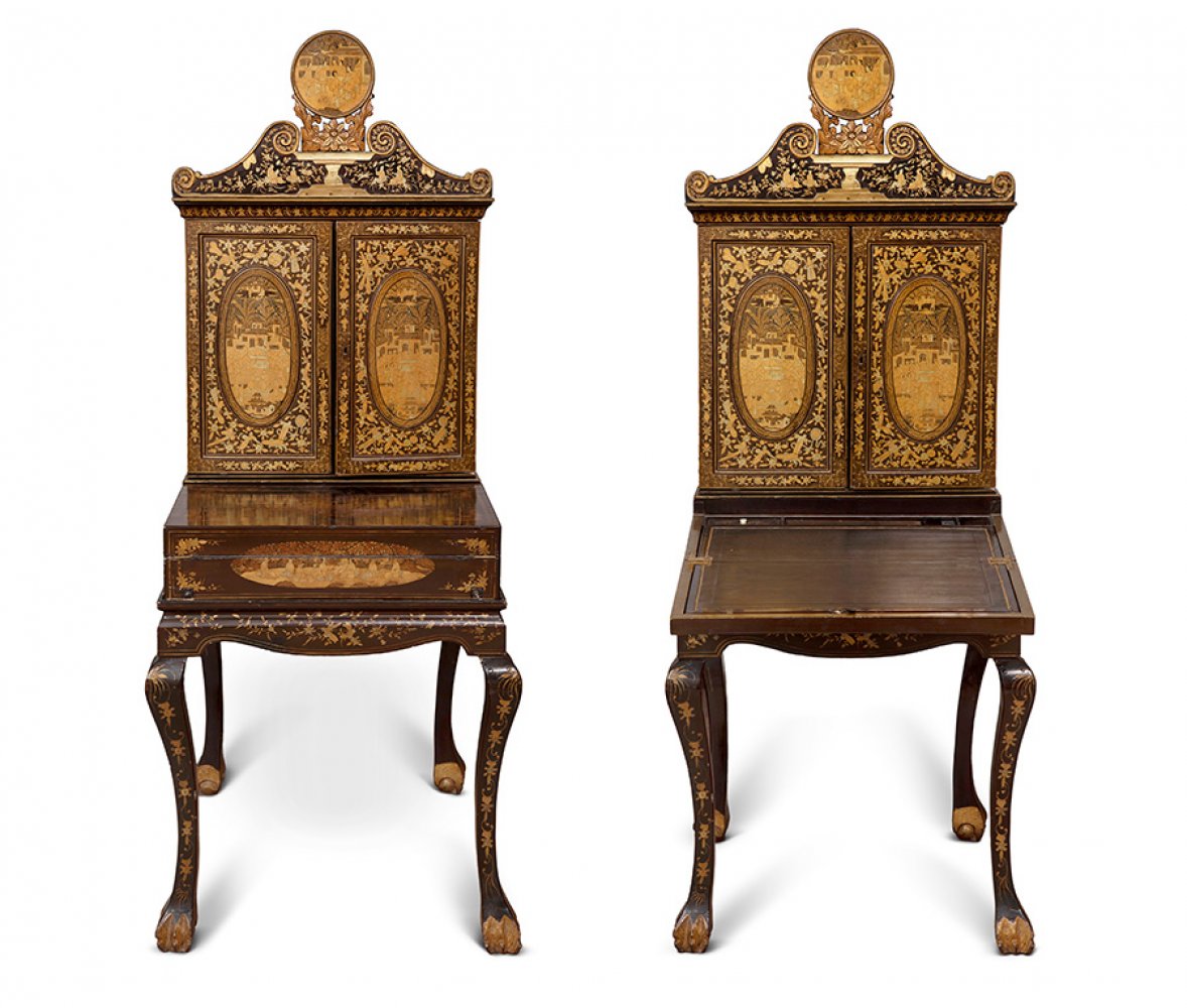 Bureau de Dame. China, Canton, ca.1830.In lacquered and gilt wood.Bone handles.Measurements: 180 x - Image 3 of 7