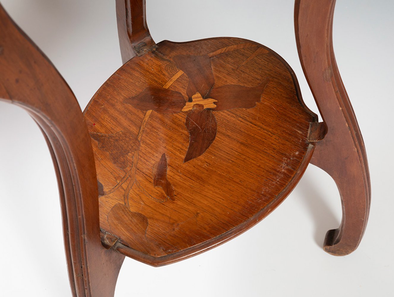 ÉMILE GALLÉ (Nancy, France, 1846 - 1904).Art Nouveau side table.Wood with marquetry.Measurements: 74 - Image 6 of 6