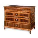 Important Mallorcan chest of drawers in the style of Charles IV, 18th century.Walnut wood and