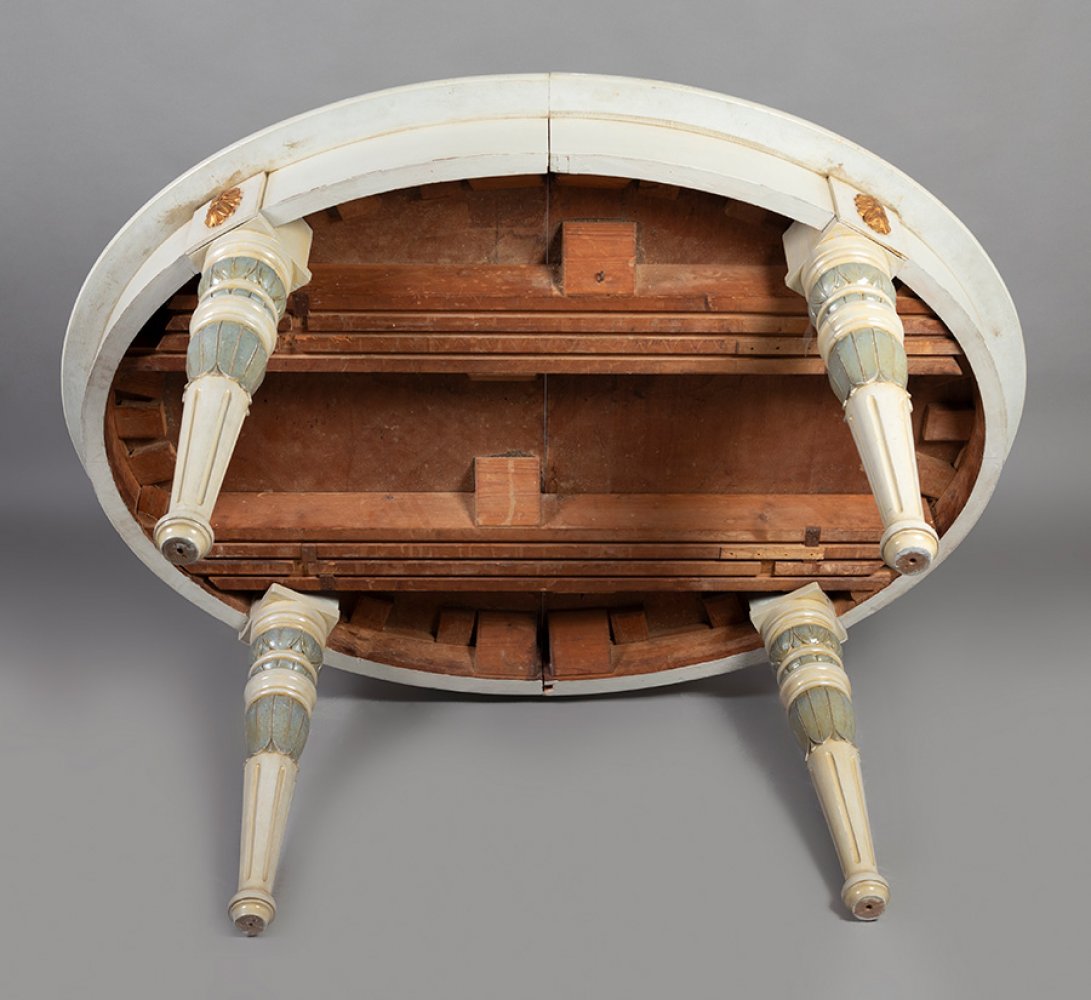 Gustavian style extending table. Sweden, first half of the 19th century.Carved and painted wood, - Image 3 of 4