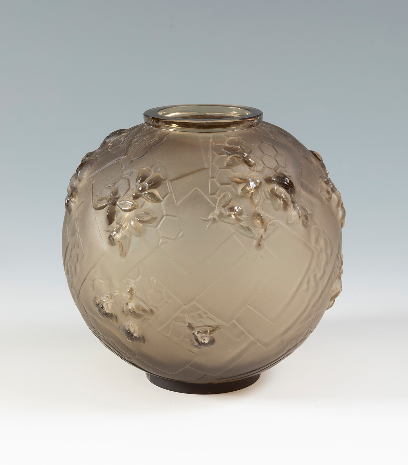 MARIUS ERNEST SABINO, France, ca.1930.Art Deco vase.Moulded and carved glass.Signed "Sabino,