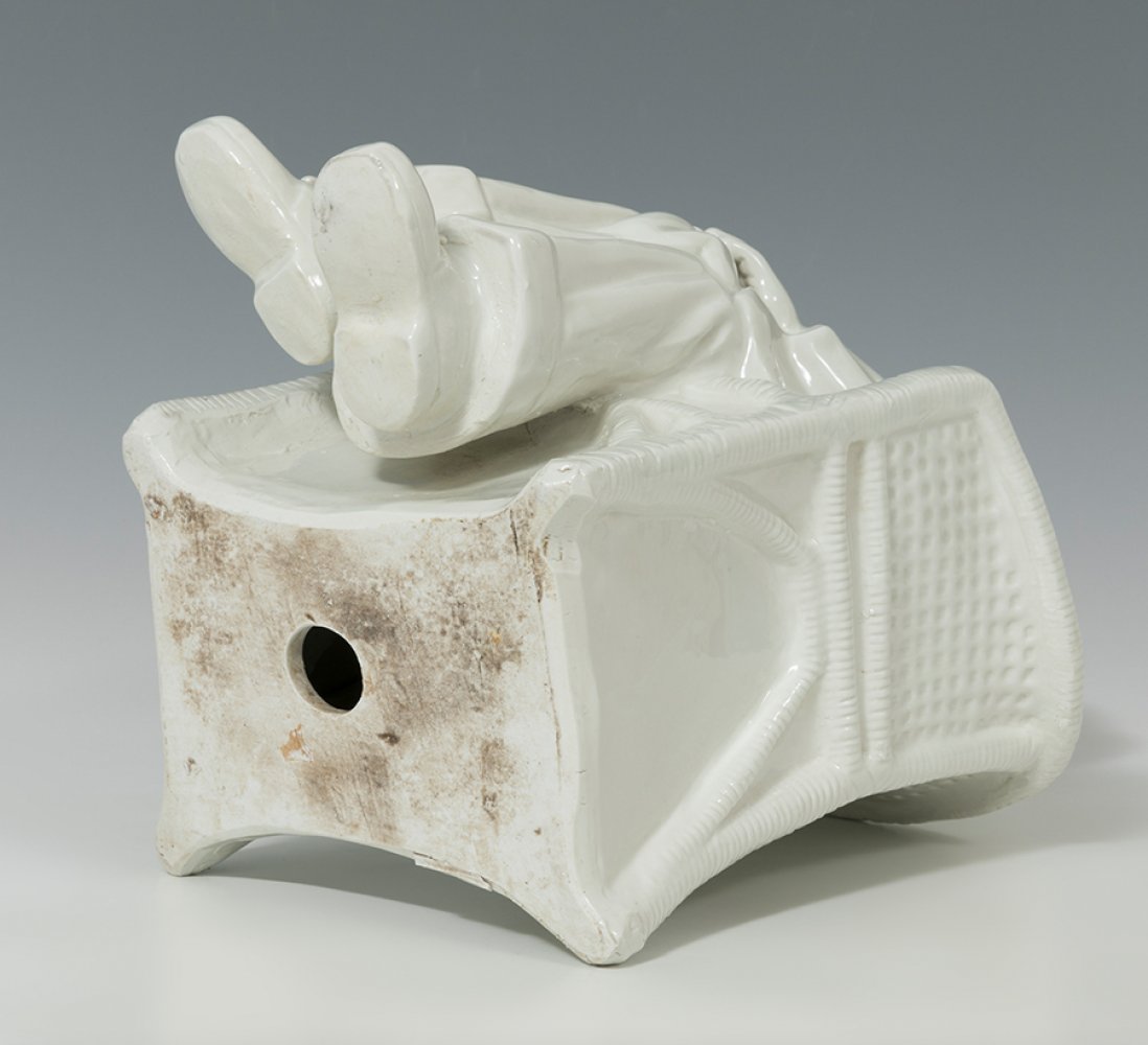 Sculpture of Mao Zedong, 20th century.Glazed biscuit porcelain.Size: 45 x 21 x 24 cm.Mao Zedong - Image 3 of 4