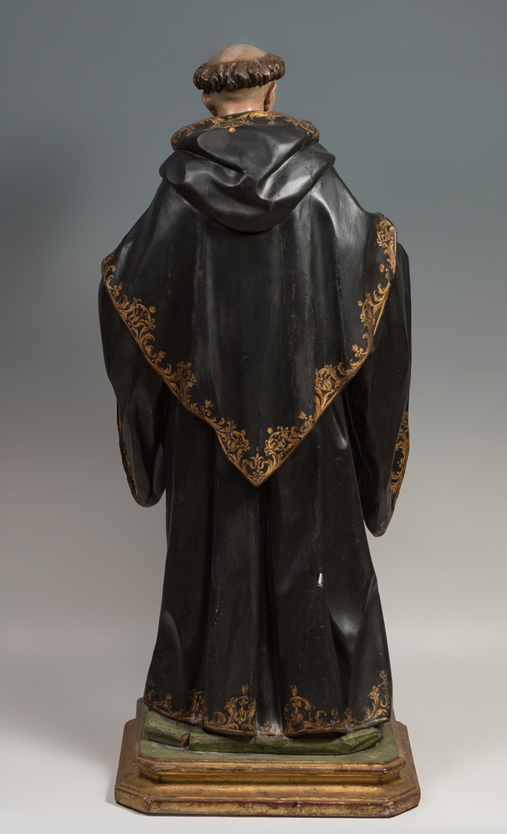 Granada school of ca. 1700."Saint".Carved and polychrome wood.It presents faults and restorations. - Image 7 of 7