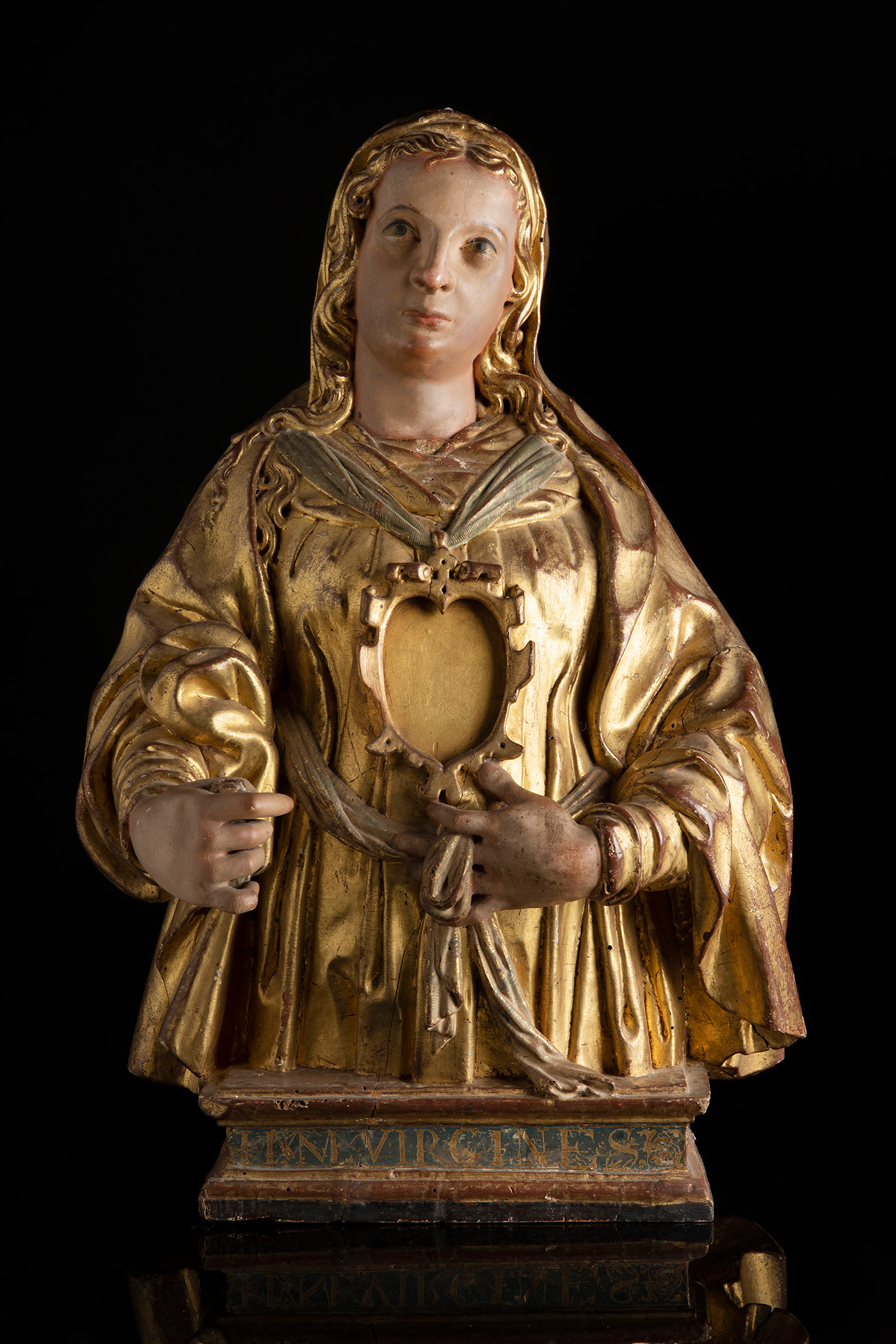 Renaissance reliquary from the 16th century. "Bust of the Virgin.Carved, gilded and polychromed