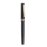 PILOT "CUSTOM 72" FOUNTAIN PEN, 1990.Black and gold resin barrel.Limited edition. Limited edition.