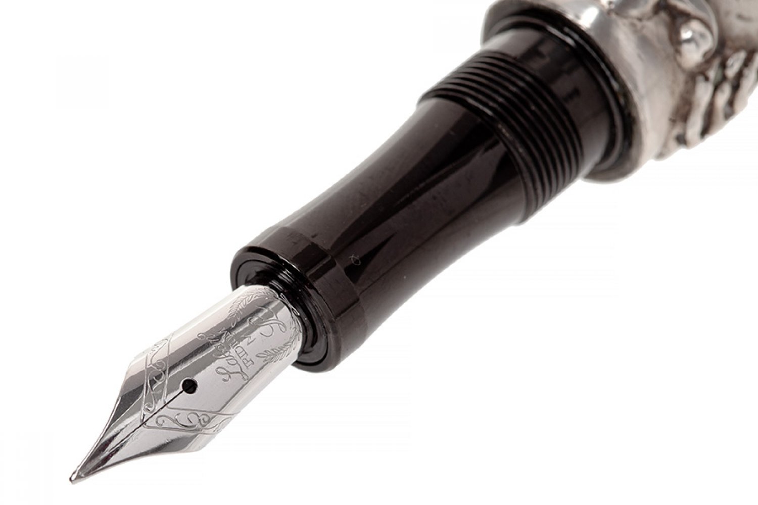 LABAN FOUNTAIN PEN.Barrel and cap in 925 sterling silver.Limited edition 64/800.Silver-plated nib, - Image 5 of 5