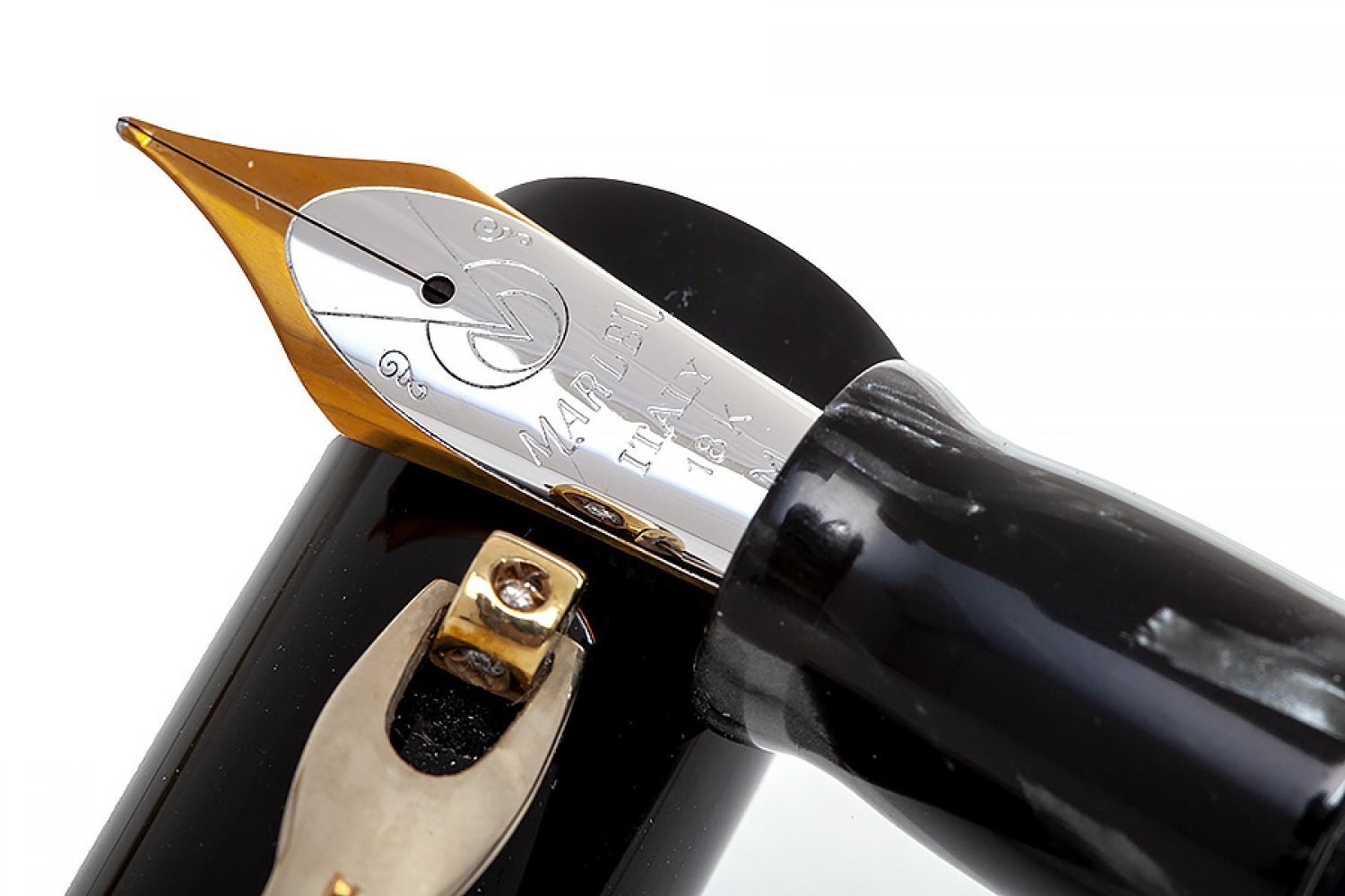 MARLEN "TEN" FOUNTAIN PEN.Black resin barrel with silver accents.Limited edition.Two-tone 18kt - Image 3 of 3