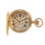 Yellow gold saboneta pocket watch. France. Dial with engraved decoration, Roman numerals, pear-