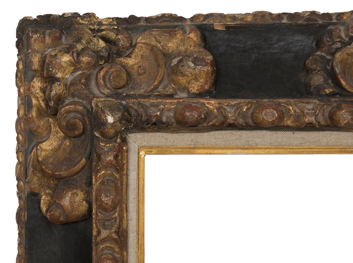 Frame; Spain, 17th century.Carved and gilded wood.It shows faults and restorations.It shows damage - Image 4 of 6