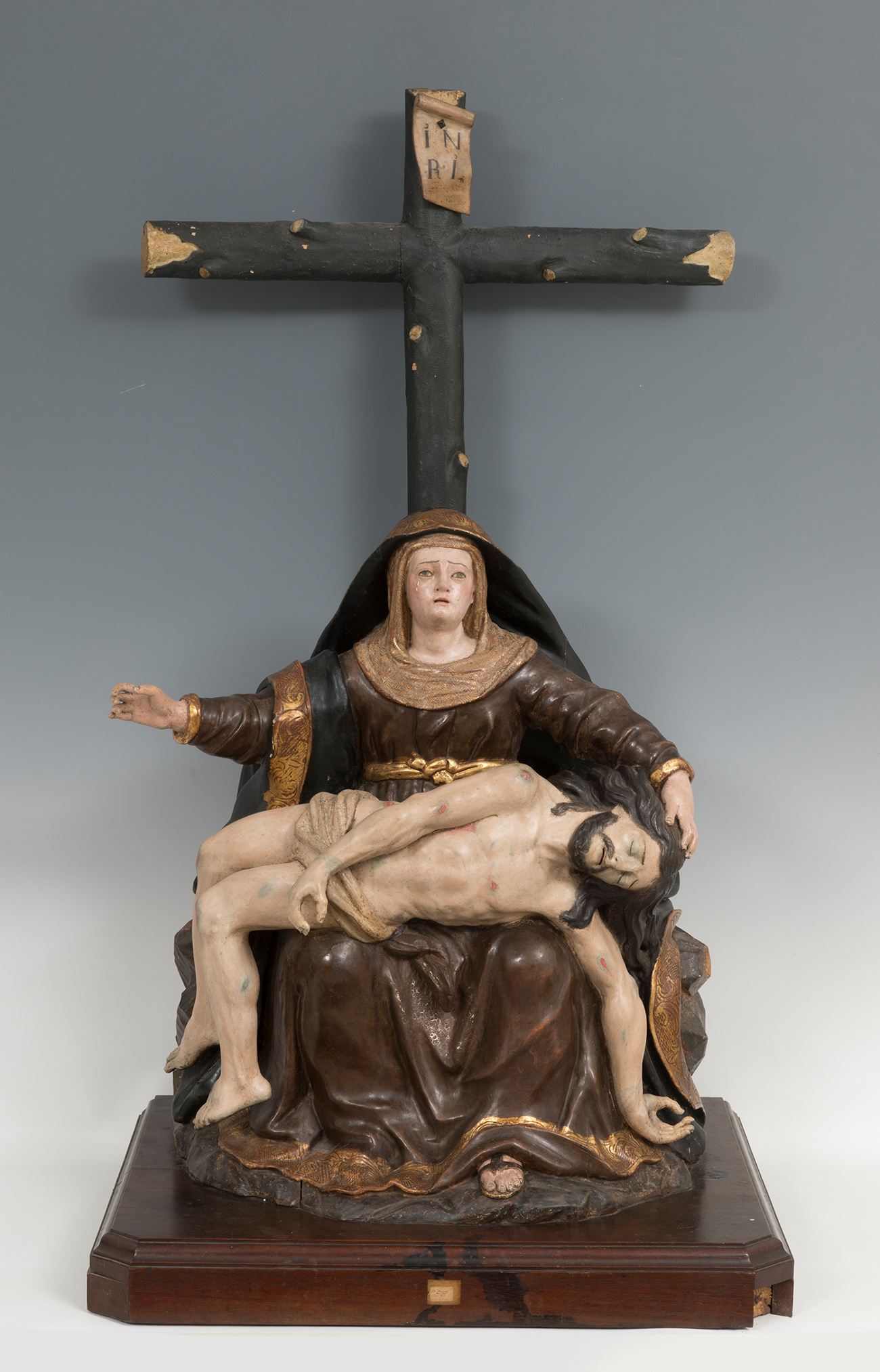 Brazilian school of the 18th century."Pietà".Carved and polychrome wood.Provenance: private