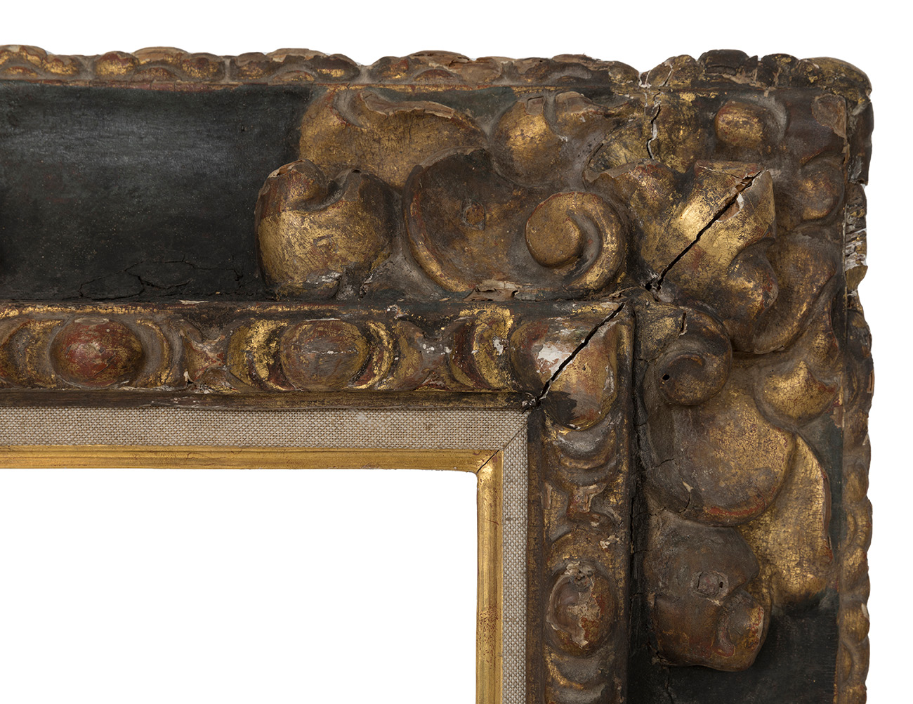 Frame; Spain, 17th century.Carved and gilded wood.It shows faults and restorations.It shows damage - Image 5 of 6