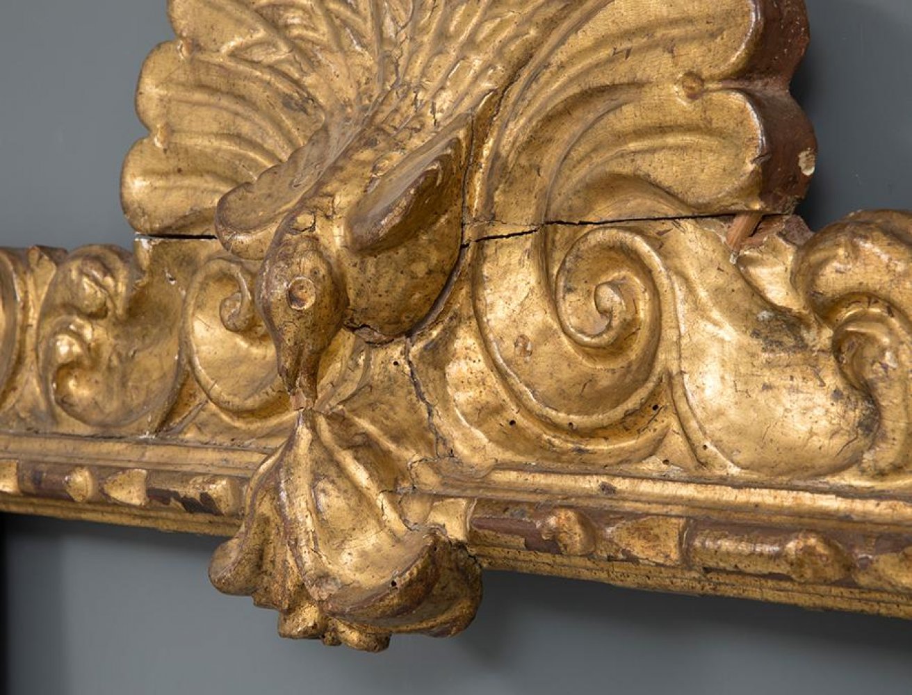 Frame; Novo-Hispanic school; late 17th century.Carved and gilded wood.Slightly damaged.Provenance: - Image 4 of 5