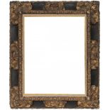 Frame; Spain, 17th century.Carved and gilded wood.It shows faults and restorations.It shows damage