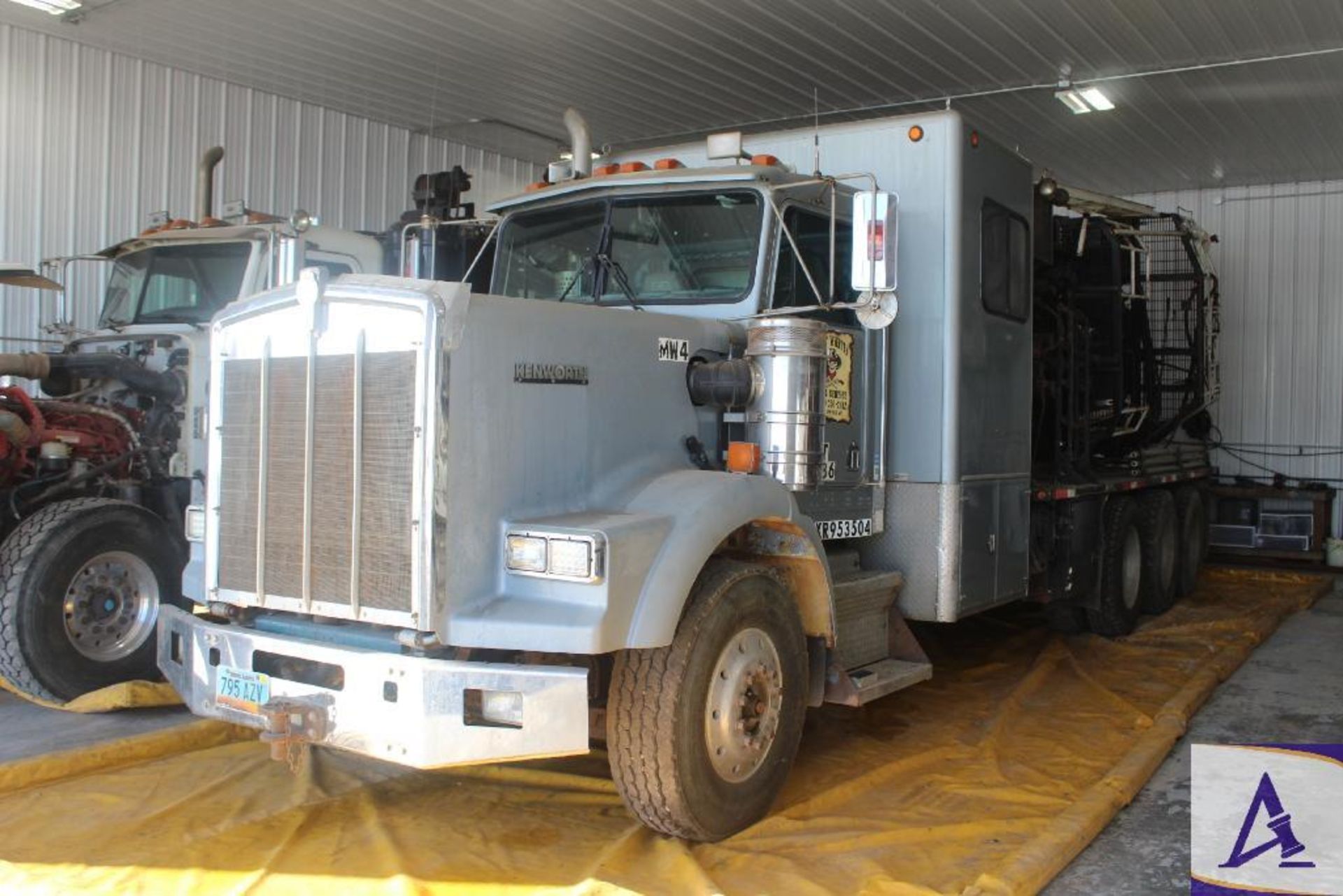 2014 Sunoco 170K Truck Mounted on 1999 Kenworth C-680