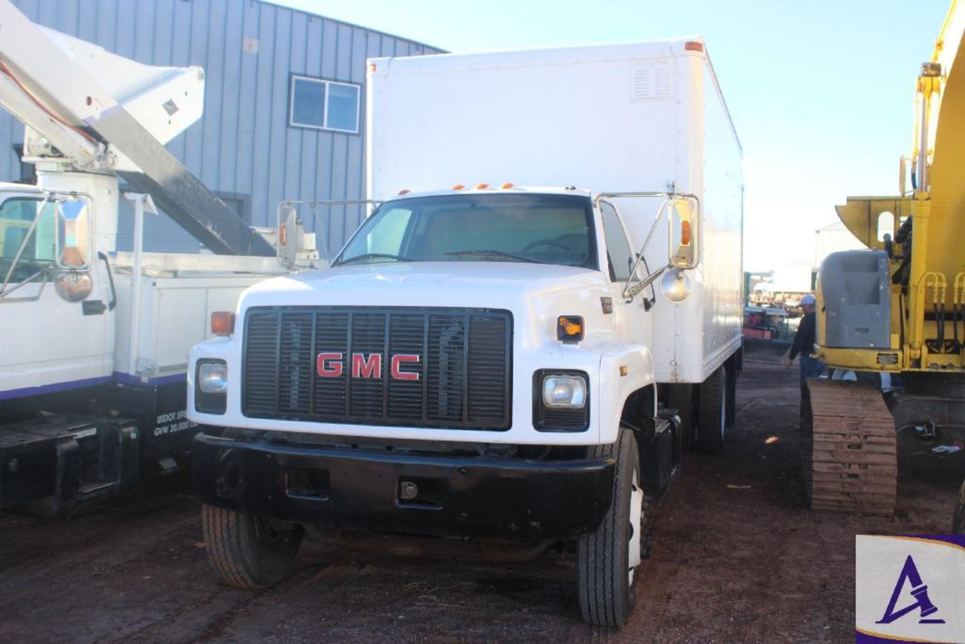 2001 GMC C7500 Box Truck with Tommy Gate - Image 2 of 21