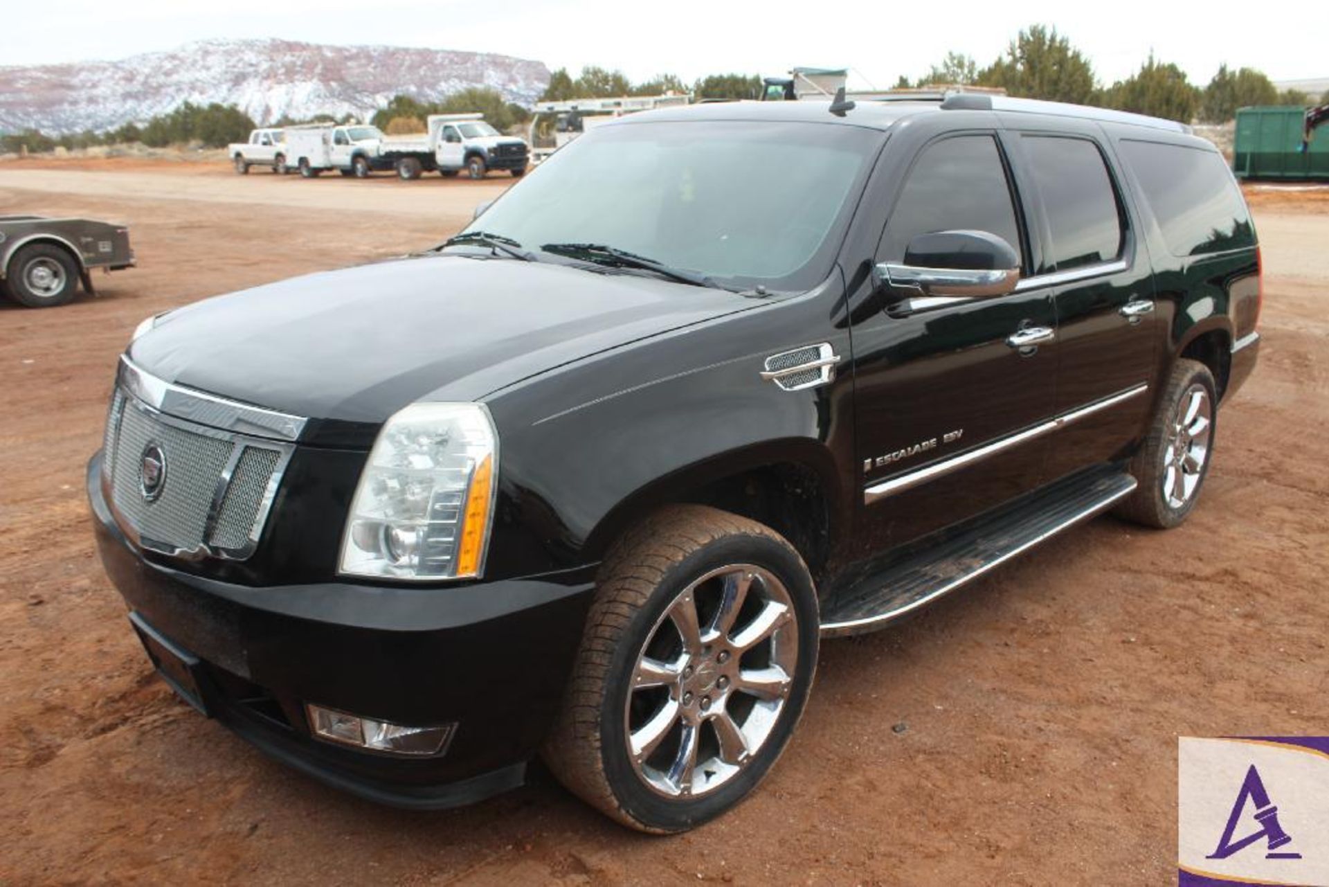 2008 Cadillac Escalade ESV AWD SUV - Image 2 of 24