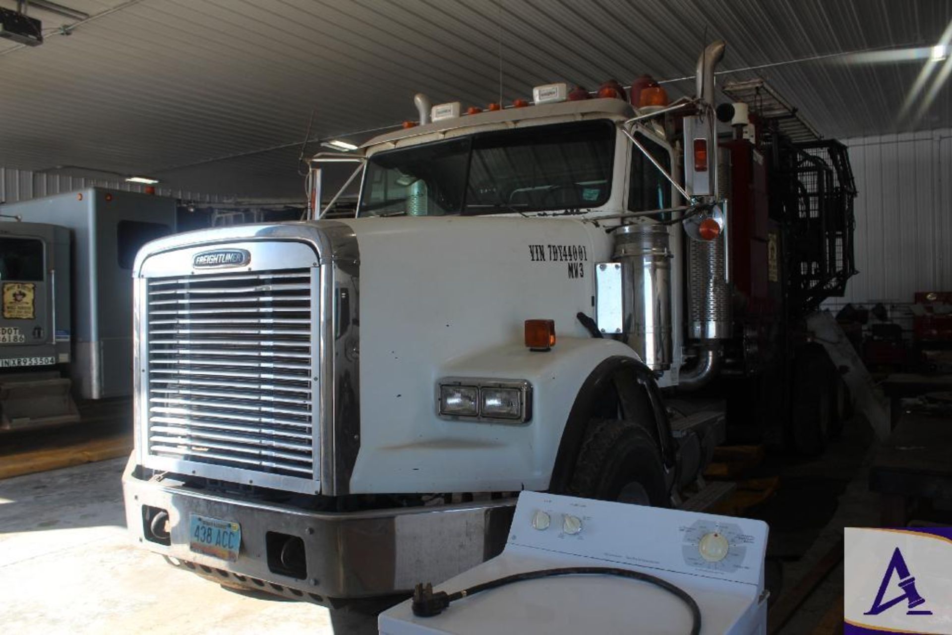 2007 Snub Pro 170K Truck Mounted on 2007 Freight Liner W/ CAT C-15 Power Pack W/ 11,900 Hrs. - Image 4 of 59