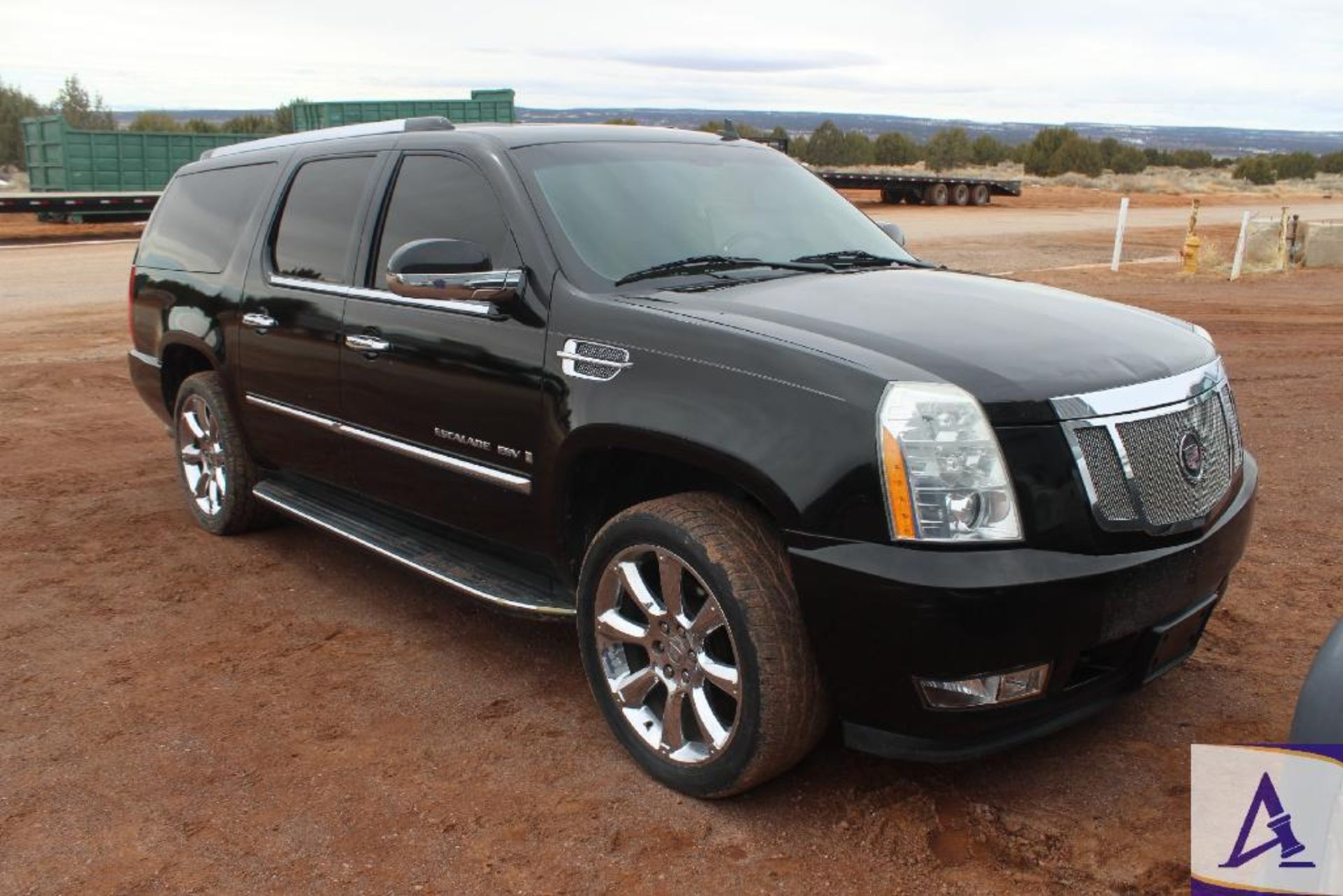 2008 Cadillac Escalade ESV AWD SUV - Image 4 of 24