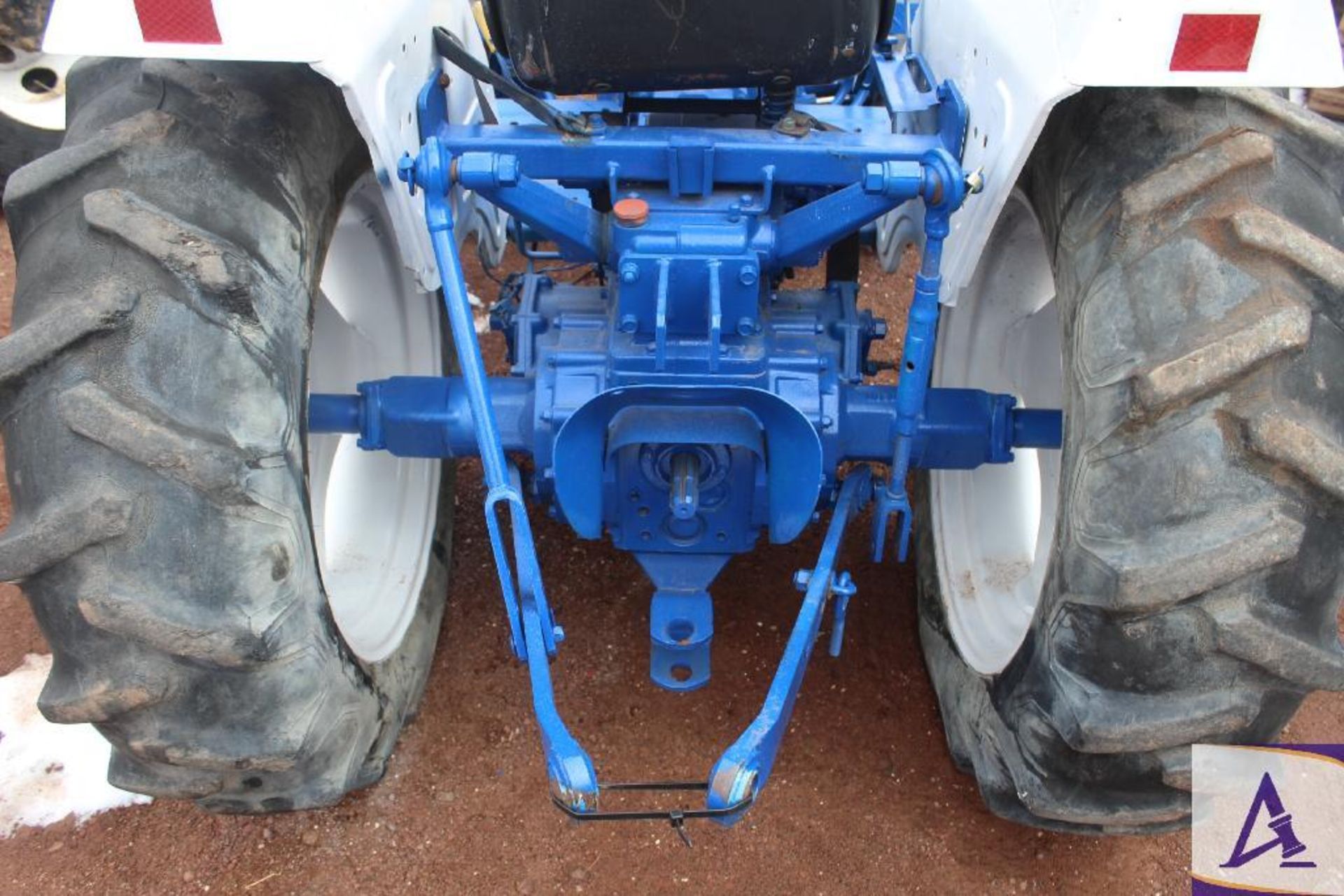 New Holland 1715 4X4 Tractor - Image 13 of 13