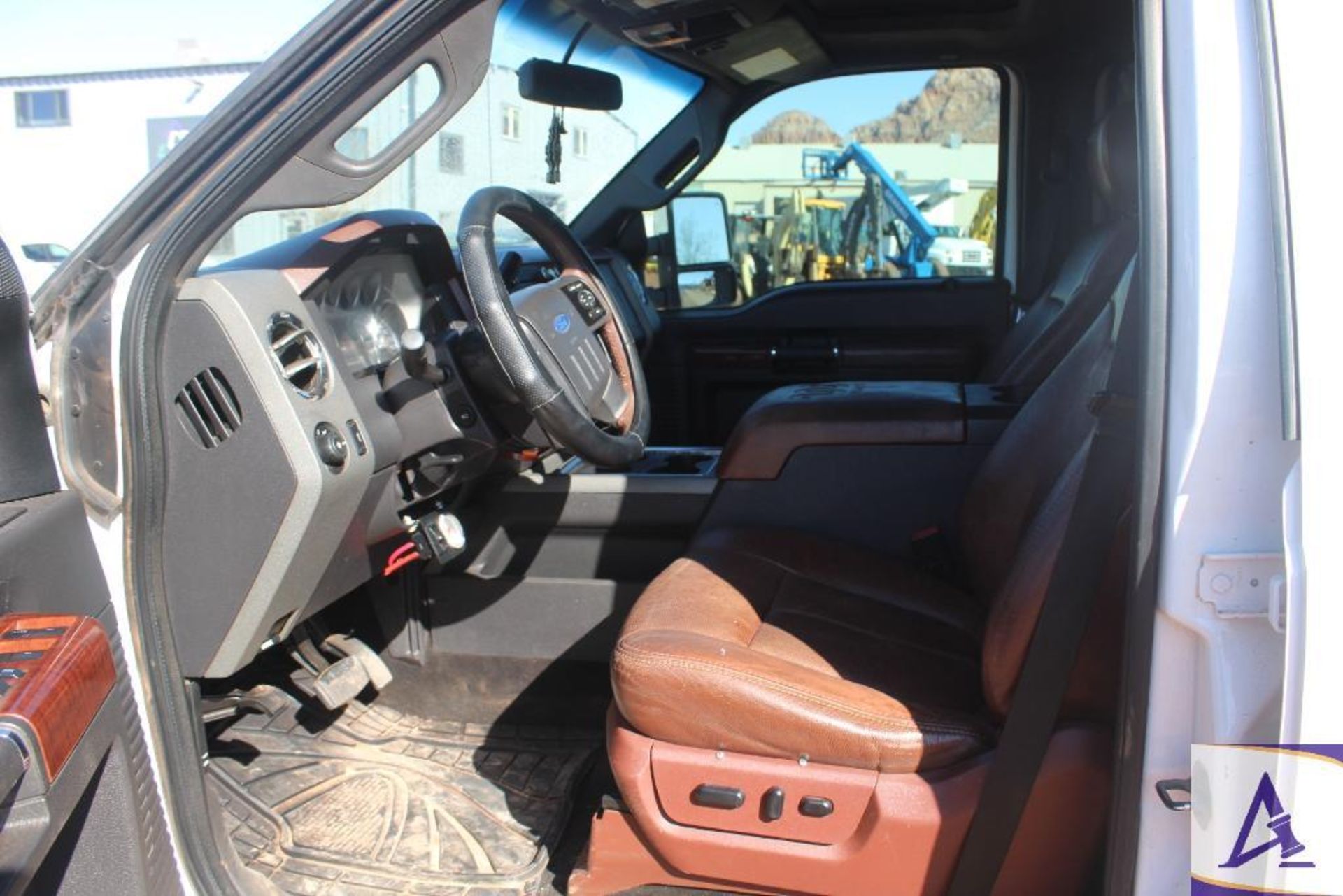 2011 F-250 4X4 Lariat Super Duty King Ranch - Image 9 of 27