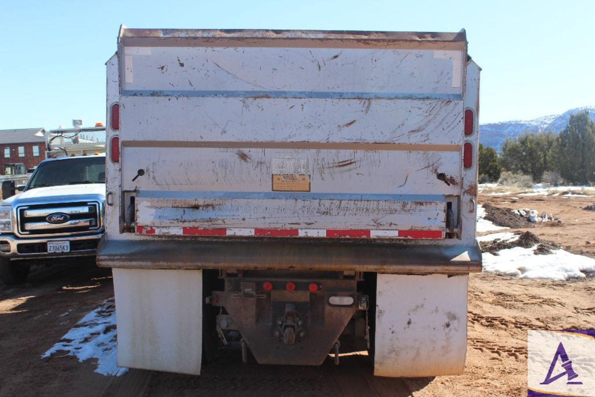 2013 CT660 CAT Dump Truck - Image 7 of 32