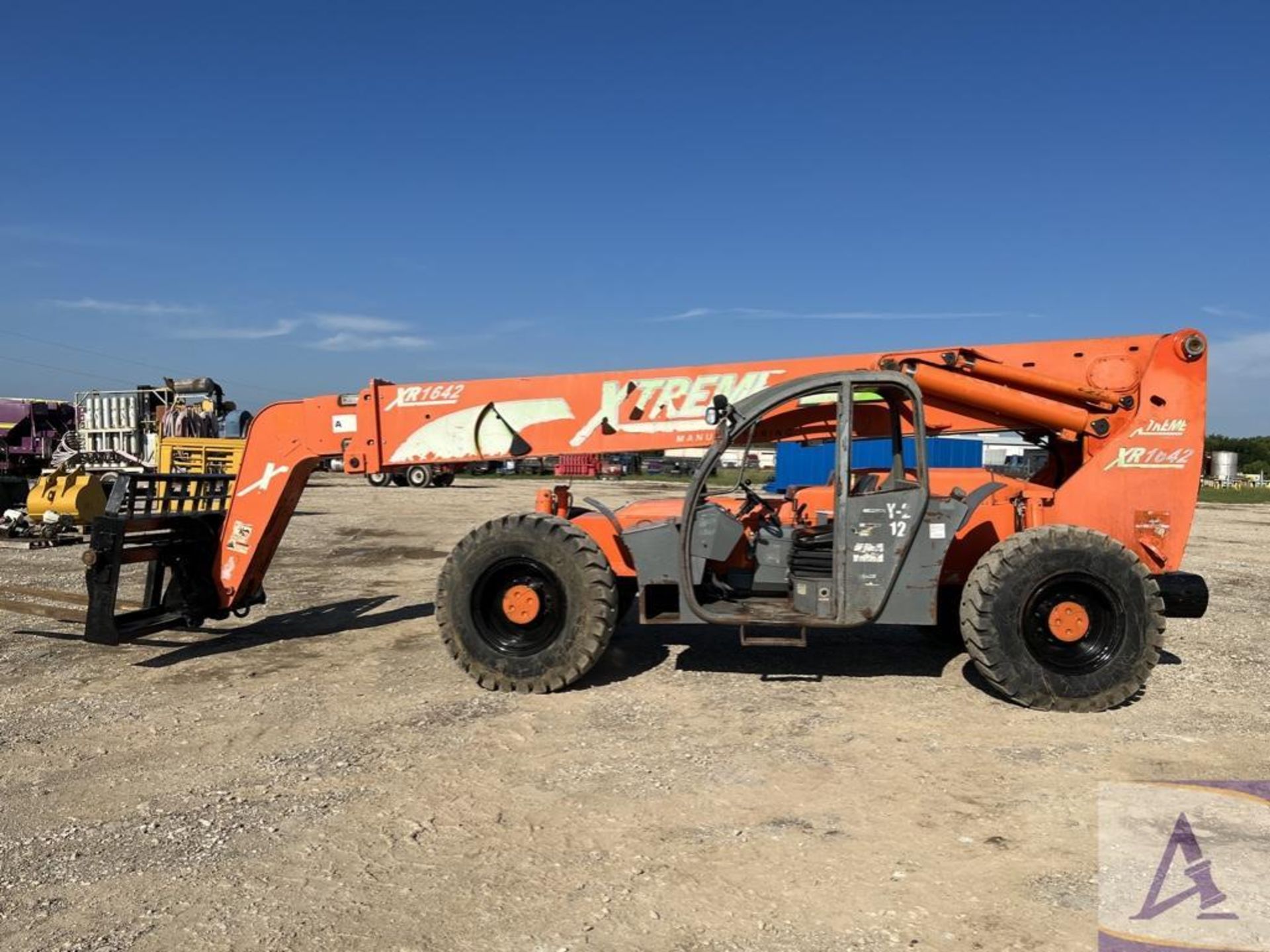 Extreme XR 1642 Telehandler, 16,000# Capacity, 42' Lift Height, OROPS - Image 3 of 50