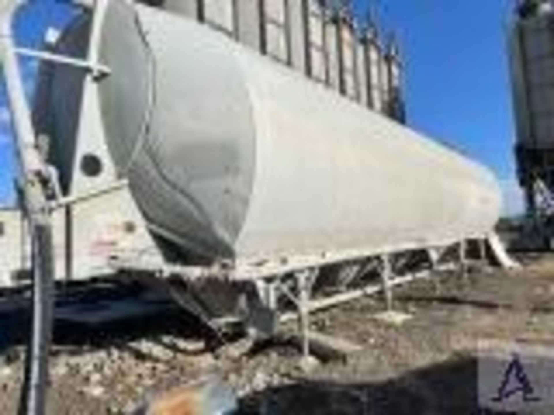 FAST-WAY Cement Silo Package Including: (12) 1,175 Cu Ft Portable Silos, Lots 86-98 - Image 9 of 24
